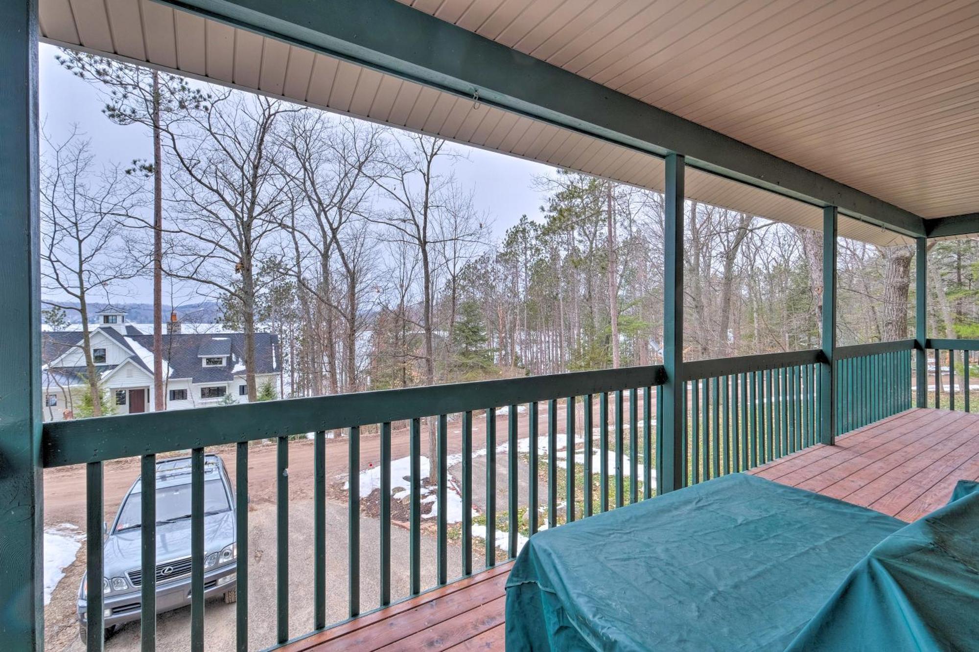 Walloon Lake Vacation Rental Walk To Water! Boyne City Esterno foto