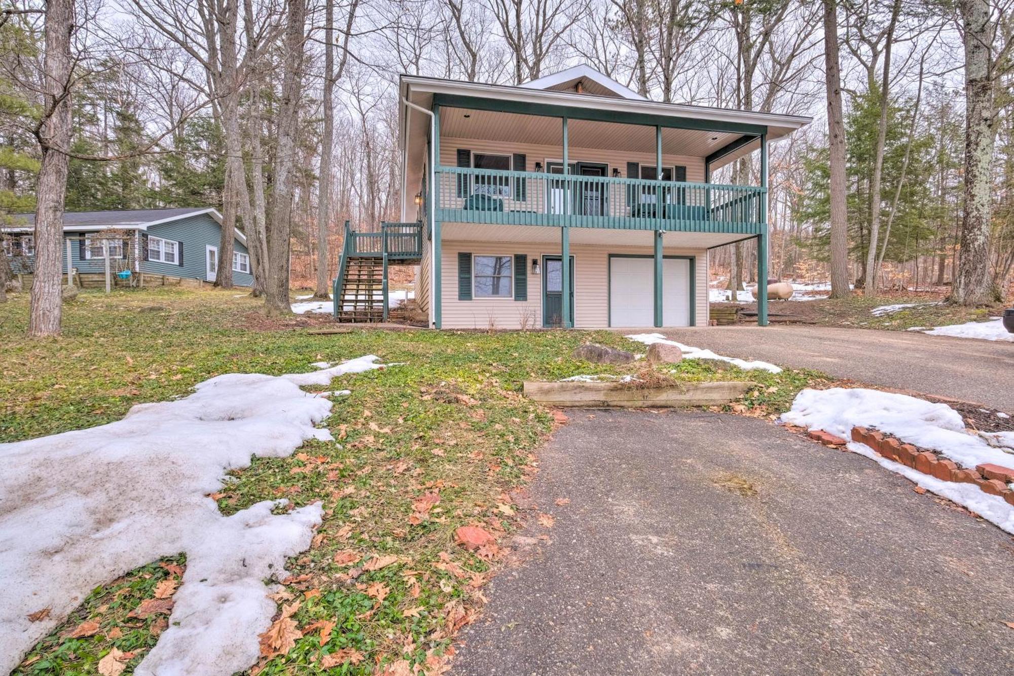 Walloon Lake Vacation Rental Walk To Water! Boyne City Esterno foto